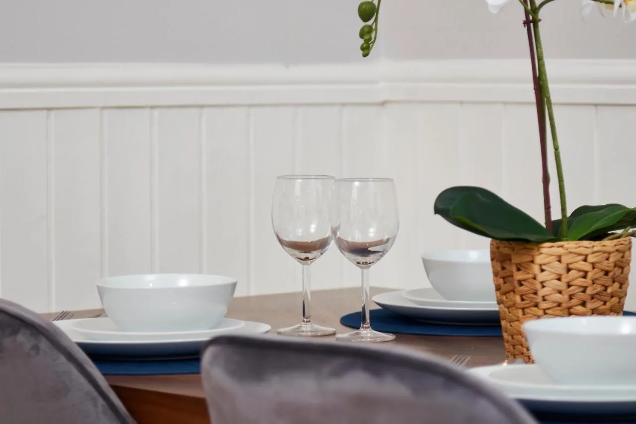 Central Harrogate 2 Bedroom Apartment
